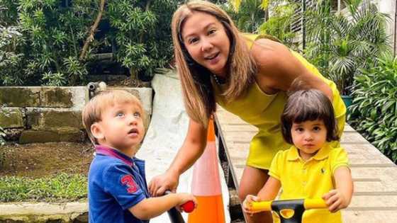 Korina Sanchez’s son Pepe gets bitten on the face by his twin sister Pilar