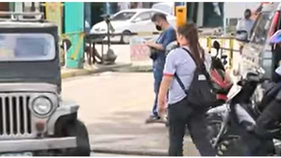 Isang babaeng nagtatrabaho sa grocery store, tinitiis ang 3 oras na paglalakad araw-araw