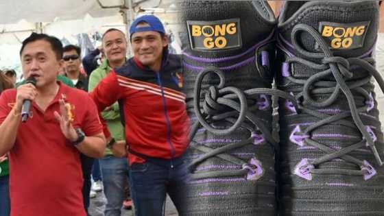 Robin Padilla gives Bong Go sneakers away amid news that he will back Bong Go's presidential bid