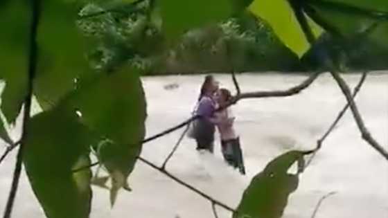 Video ng dalawang estudyante sa Guihulngan muntik matangay ng flash flood, viral