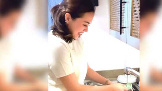 Dimples Romana surprised at Julia Montes washing the dishes
