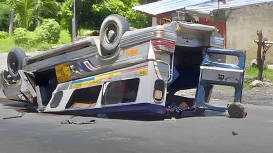Trahedya sa Quezon: Pampasaherong jeep sa Pagbilao, bumaligtad sa daan; isa patay, 15 sugatan