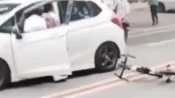 ROAD RAGE: Siklista at driver, nagpambuno dahil sa away na nag-umpisa raw sa isang busina