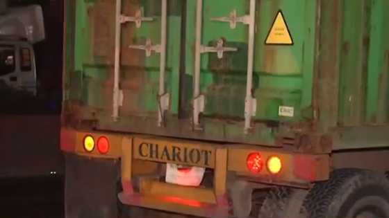 Mag-amang sakay ng motorsiklo, patay nang sumalpok sa likod ng trailer truck