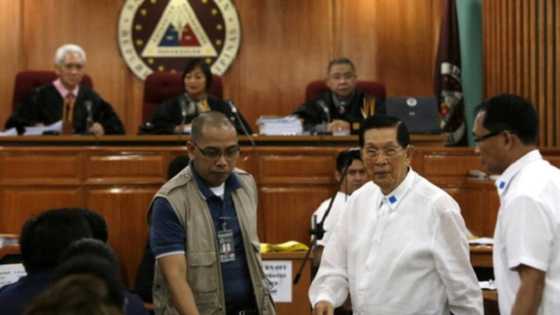 Fact check: Did Juan Ponce Enrile use a wheelchair as gimmick to his plunder case?