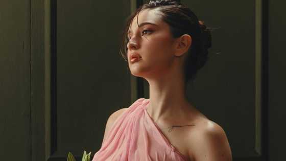 Coleen Garcia glows in captivating new set of maternity photos
