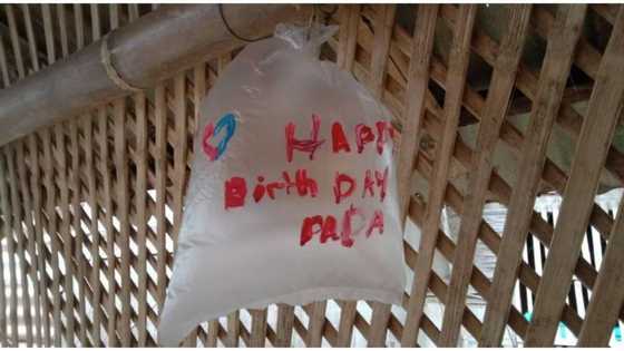 Mga anak, naghanda ng simpleng sorpresa sa ama; plastik na lobo at itlog na cake