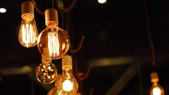 Young SK chairman dies after a severe electric shock while removing light bulb