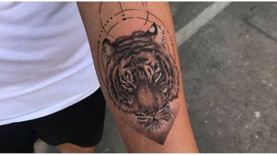 Astig! Tattoo artist, nag-alok ng serbisyo kapalit ng groceries