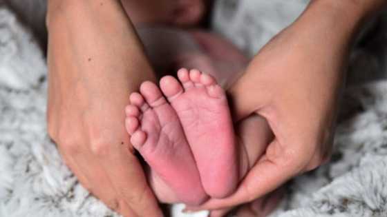 Baby, naputol ibabang bahagi ng katawan habang pinapanganak sa sobrang hatak ng nurse daw