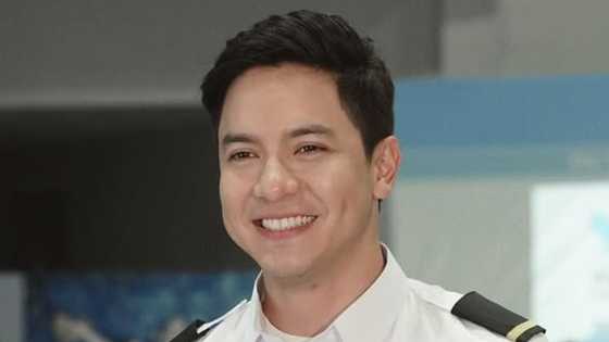 Alden Richards turns heads in his uniform as he begins flight school journey