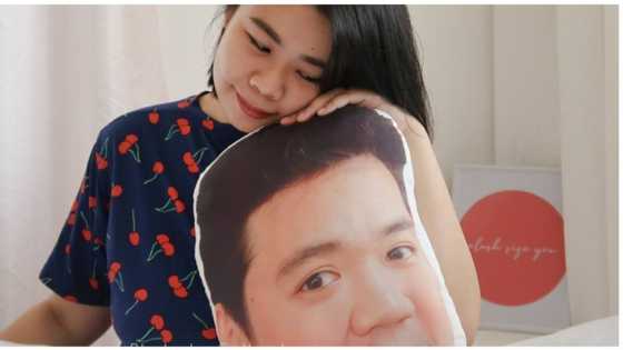 GF, nagpagawa ng face pillow ng kanyang nobyo na lagi niyang nami-miss ngayong MECQ