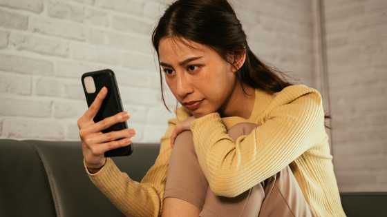 Rich Man Tried To Lure Me From My Fiance Online—But I Recognised the Person in His Watch Reflection