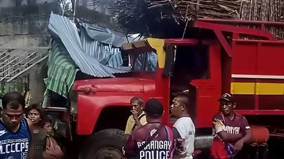 Trahedya sa Murcia, Negros Occidental: Truck sumalpok sa computer shop, 2 bata patay