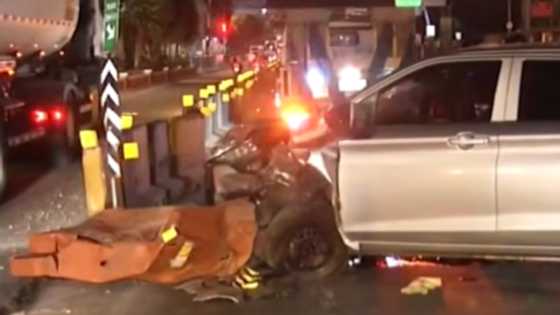 Babaeng pasahero sugatan matapos bumangga ang MPV sa barriers sa EDSA