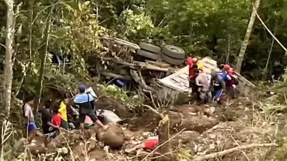 Dump truck, nahulog sa bangin; 5 patay kabilang ang isang engineer, 5 iba pa sugatan