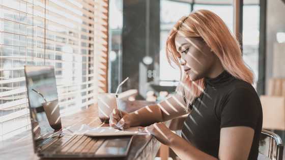 Waitress told me and my grandson to leave the café – Moments later our lives were transformed