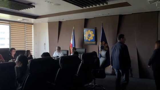 DOE presscon naputol ng brownout habang ibinibida ang sapat na suplay ng kuryente