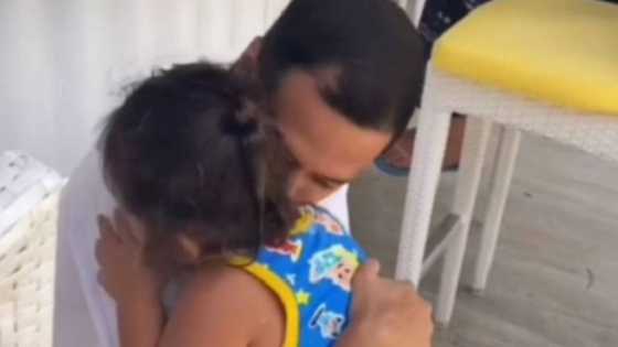 John Lloyd Cruz gets emotional as he receives hug & kiss from his son Elias