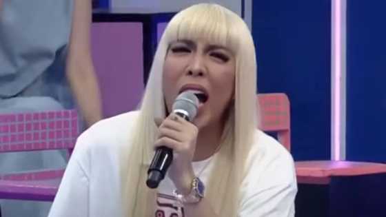 Vice Ganda, nawindang sa maling pagbigkas ni Vhong Navarro sa 'emoji': "Anong imuji?"