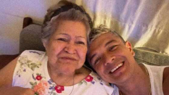 Jericho Rosales, pabirong inokray ang ina sa Mother's Day: “What I’m like whenever I’m with her”