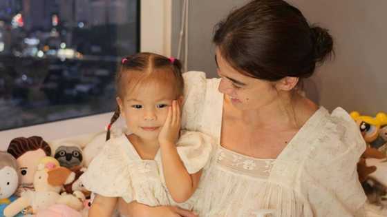 Video of baby Dahlia as “little doctor” of Anne Curtis spreads good vibes