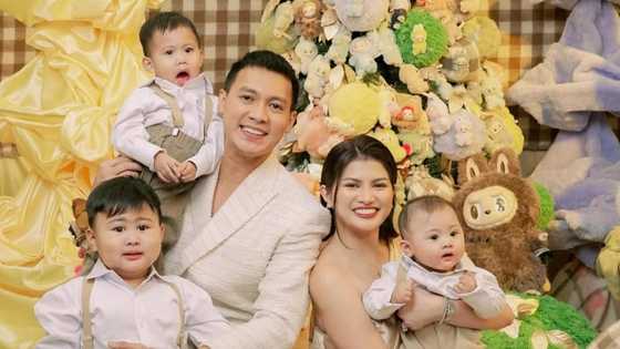 Scottie Thompson, family strike poses for adorable Christmas photoshoot