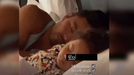 Video ni Derek Ramsay na niyayakap si Elias habang natutulog, viral
