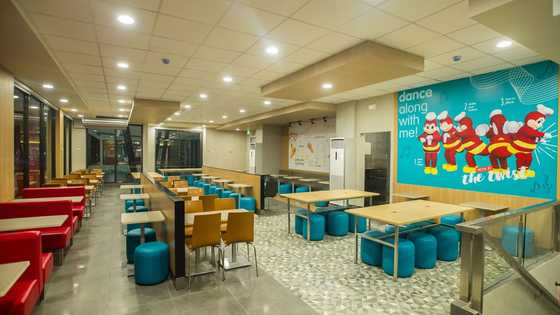 Babae, naloka sa ginawa sa kanya ng isang Jollibee mascot: "Napaka mo, Jollibee"