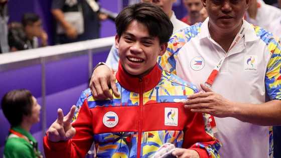 Karl Eldrew Yulo, emosyonal matapos masungkit ang bronze medal sa 2026 Asian Games