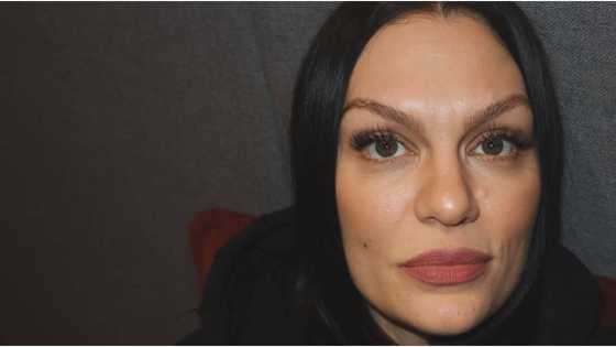 Jessie J, balik ospital matapos magkaroon ng impeksyon makalipas ang kanyang cancer surgery