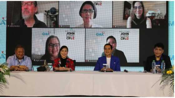 John Lloyd Cruz is now Kapuso; photos from his contract signing go viral