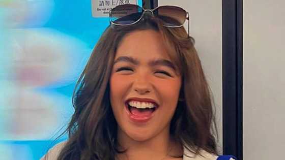 Andrea Brillantes, napa-split sa floor sa tuwa habang nanonood sa concert ni Bruno Mars sa Philippine Arena