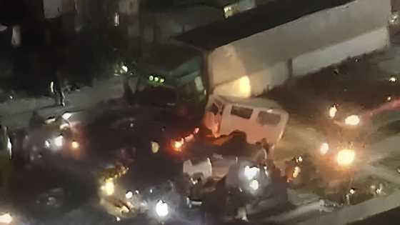4 patay pagkatapos maaksidente higit 20 sasakyan sa Katipunan Avenue