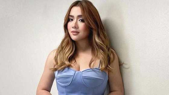 Angeline Quinto delights netizens with her Christmas family photos