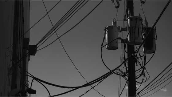 Lineman, laylay na ang katawan habang nirerescue matapos umanong mahawakan ang isang live wire