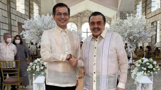 Isko Moreno at Erap Estrada, nag-kaayos na nang mag-kita sa isang kasal