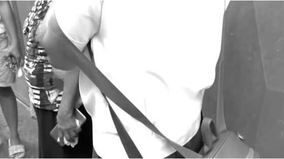 2 minor girls get into a catfight allegedly because of a boy