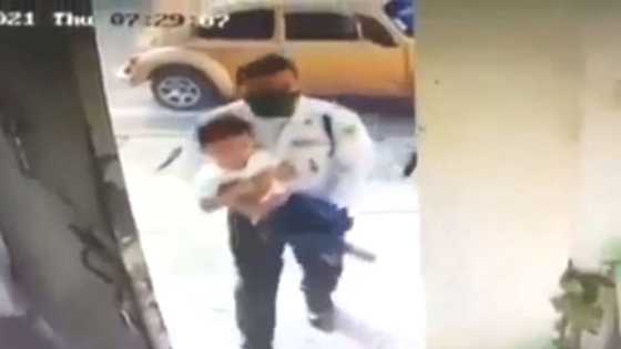 Security guard, animo’y superhero na sinagip ang 3-taong gulang na bata sa nasusunog na kotse