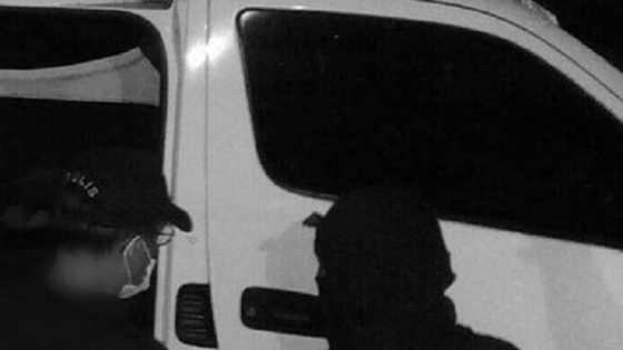 Inabandonang van sa Cavite, natagpuang may 2 bangkay sa loob