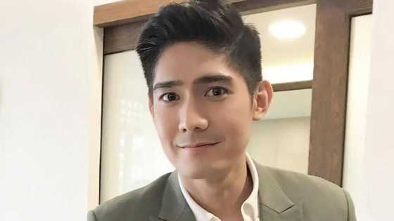 Robi Domingo, emosyonal sa pagpirma ng bagong kontrata sa ABS-CBN: "Couldn't stop thinking about my fiancée"