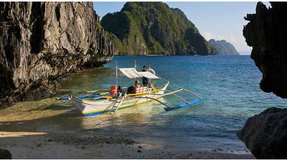 Pasaway! 2 babaeng turista sa Palawan, huli sa pamemeke ng swab test results