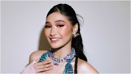 BINI Jhoanna and Gwen, hinangaan sa pag-graduate sa senior high