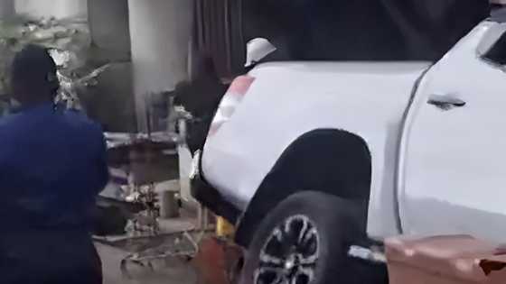 Pick-up truck plunges into MRT-7 trench in QC; authorities say driver dozed off while driving