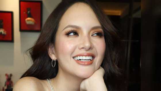 Ellen Adarna, pinag-tripan si Derek; kinunan ng video na nagsasalita habang natutulog