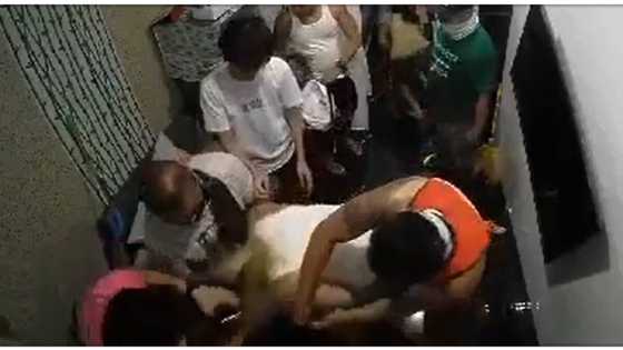 Pwersahang pagkuha sa isang babae sa kanilang bahay, sapul sa CCTV