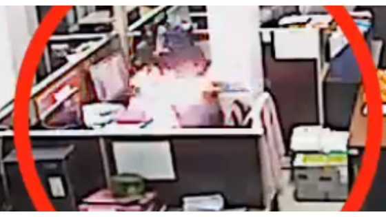 Aktwal na pagsabog ng cellphone sa mukha ng babae, nakunan ng CCTV