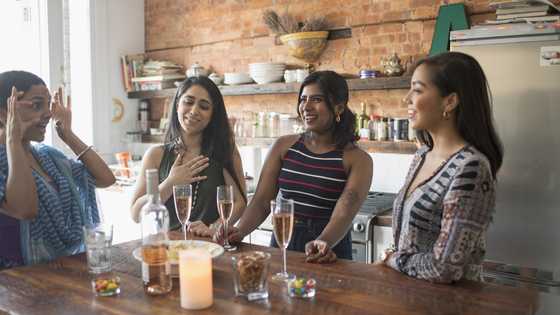 My sister brought six uninvited guests to my house — So I taught her a lesson