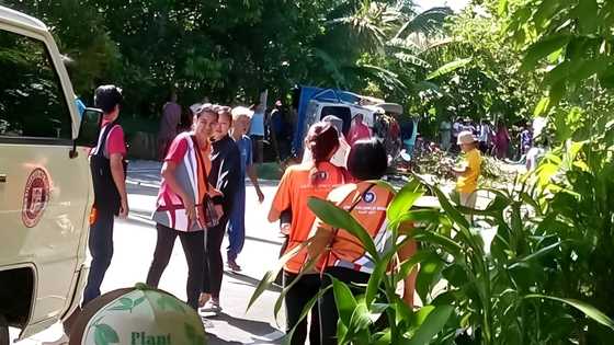 Truck na may sakay na city workers bumaligtad, 5 patay habang papunta sa tree planting
