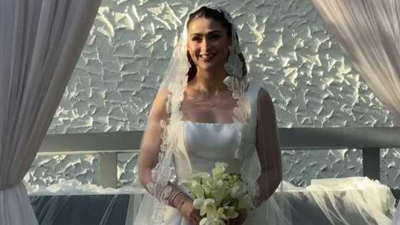 Video of Carla Abellana walking down the aisle stuns netizens